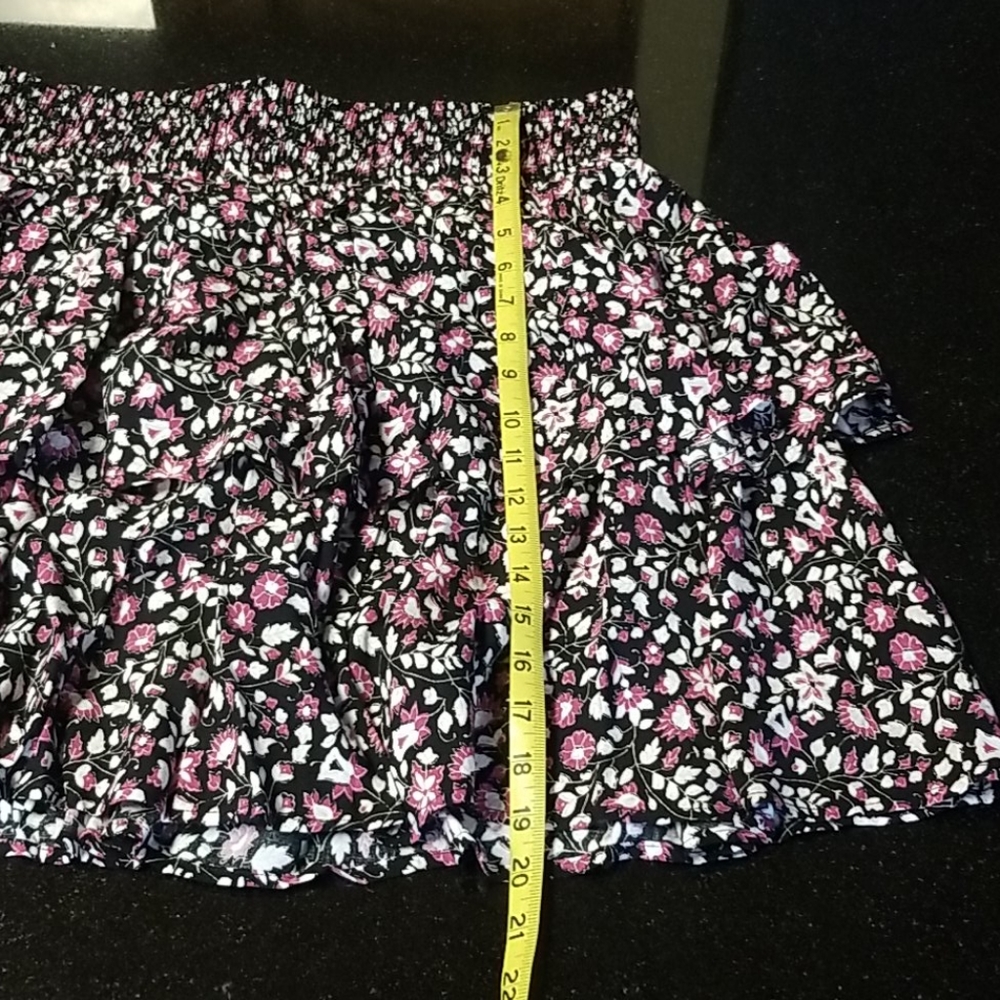 Tiered Ruffled Skirt - Picture 6 of 7